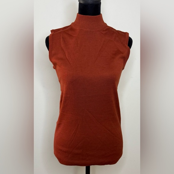 Woolrich Tops - Vintage wool blend rust sleeveless mock neck turtleneck preppy zip back M/L EUC